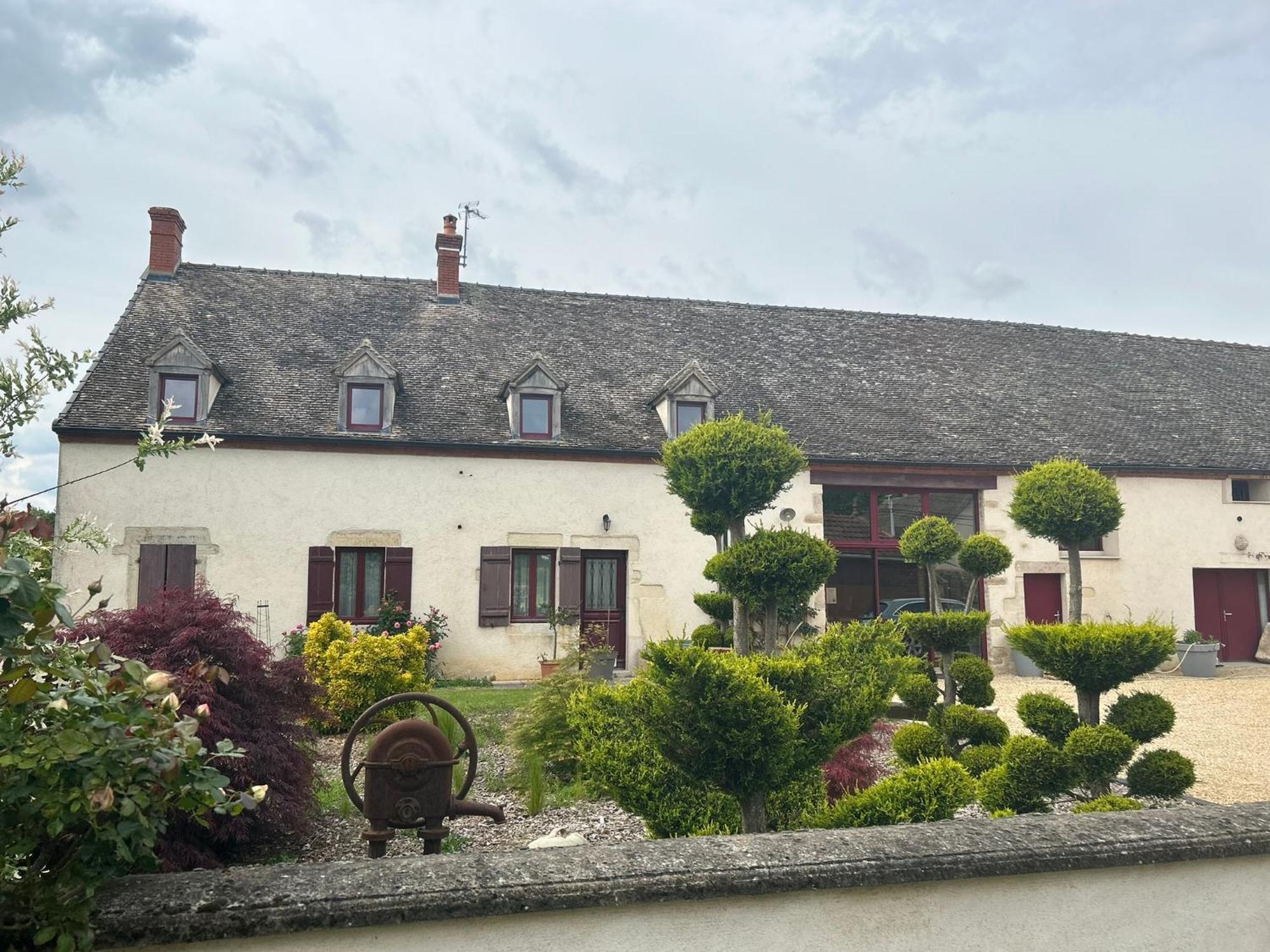 Gite 1er Cru - La Loubertine Saint-Loup-Geanges Exterior foto